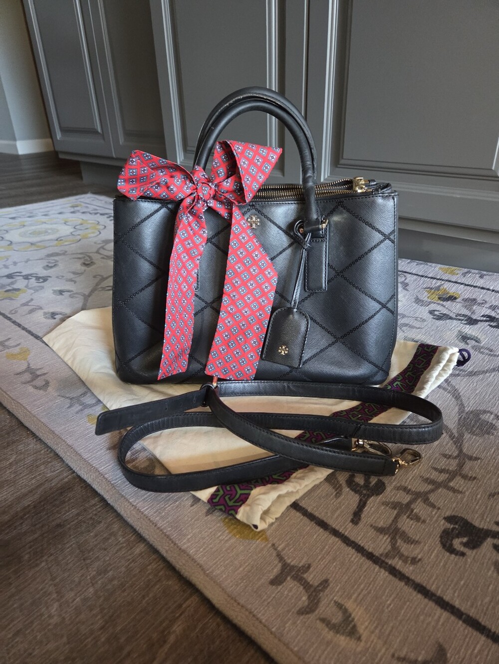 Tori Burch Tote Handle With Dust Bag And Nonbranded Ribbon